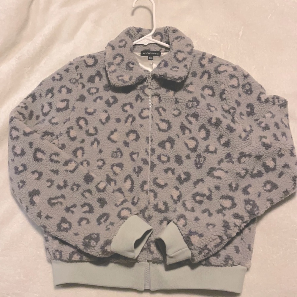 Beyond Yoga All Time Gray Leopard Bomber Jacket